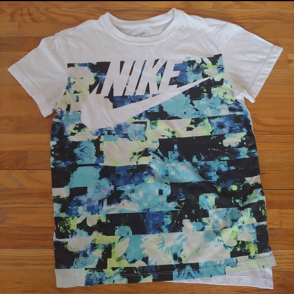 Nike Top